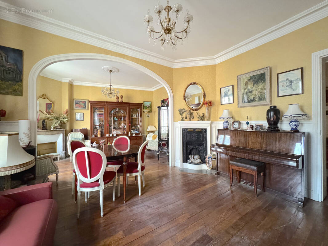 Appartement à ASNIERES-SUR-SEINE