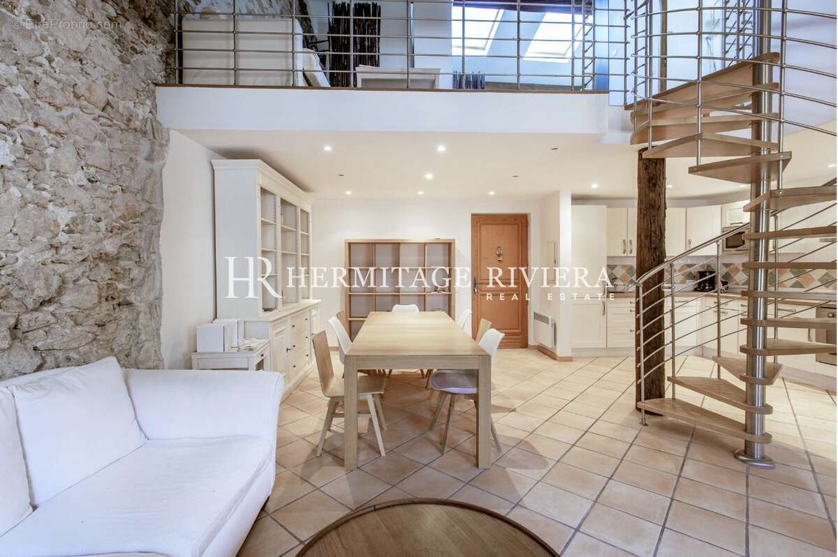 Appartement à VILLEFRANCHE-SUR-MER