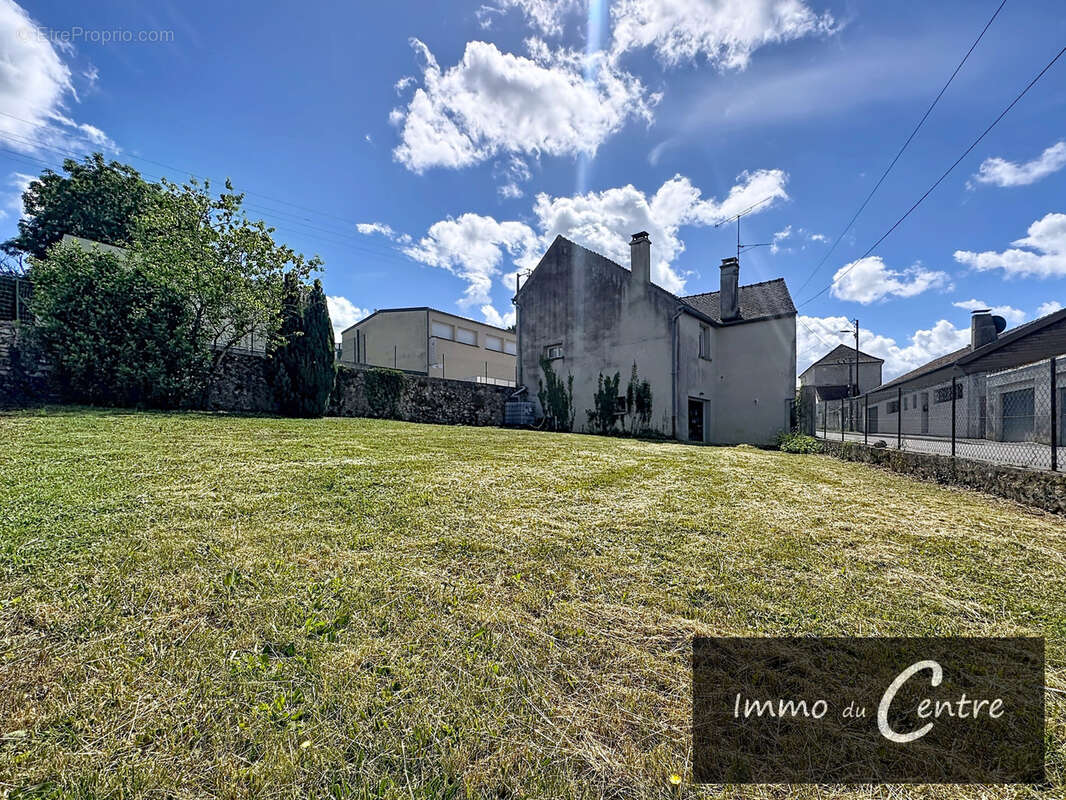 Maison à MONTMIRAIL