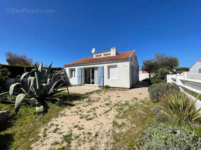 Maison à L&#039;EPINE