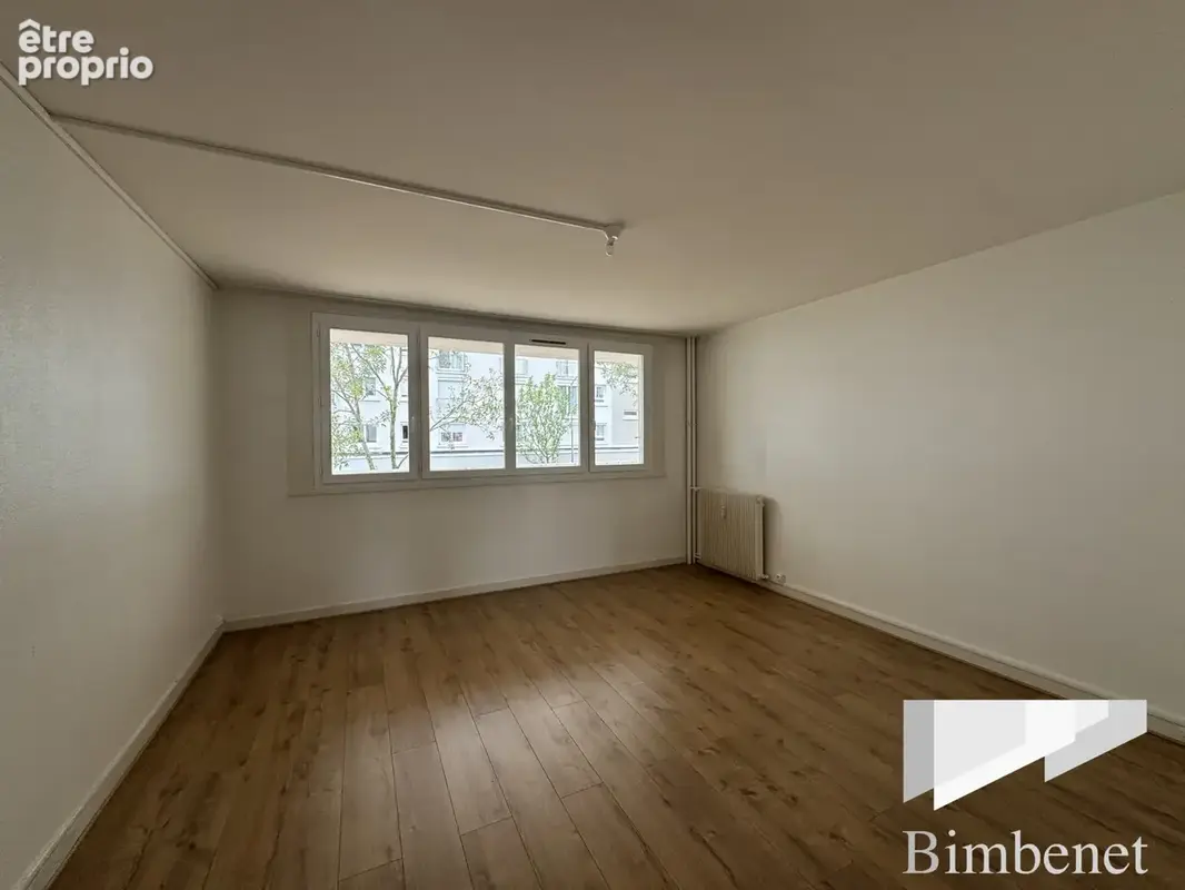Appartement 3 pièces 65 m² à vendre à Orleans (45100) - photo 2
