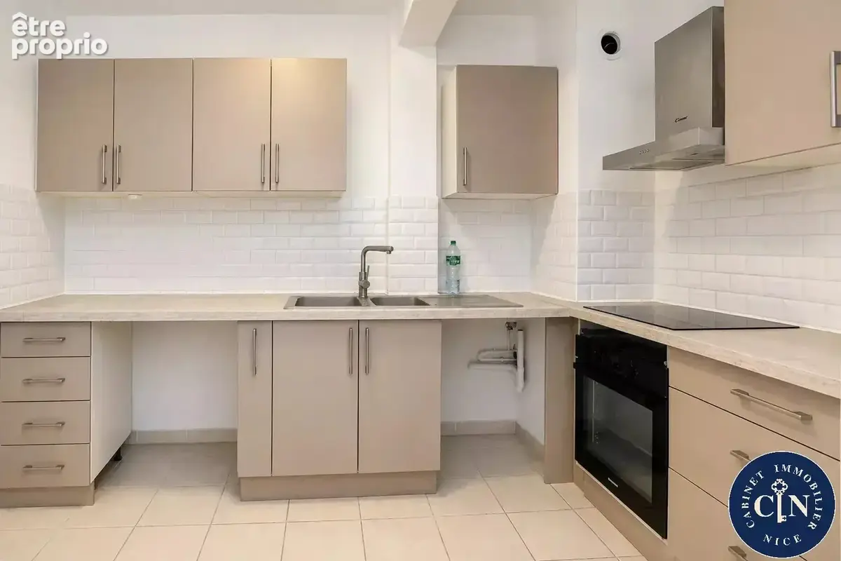 Appartement 4 pièces 80 m² à vendre à Nice (06000) - photo 7