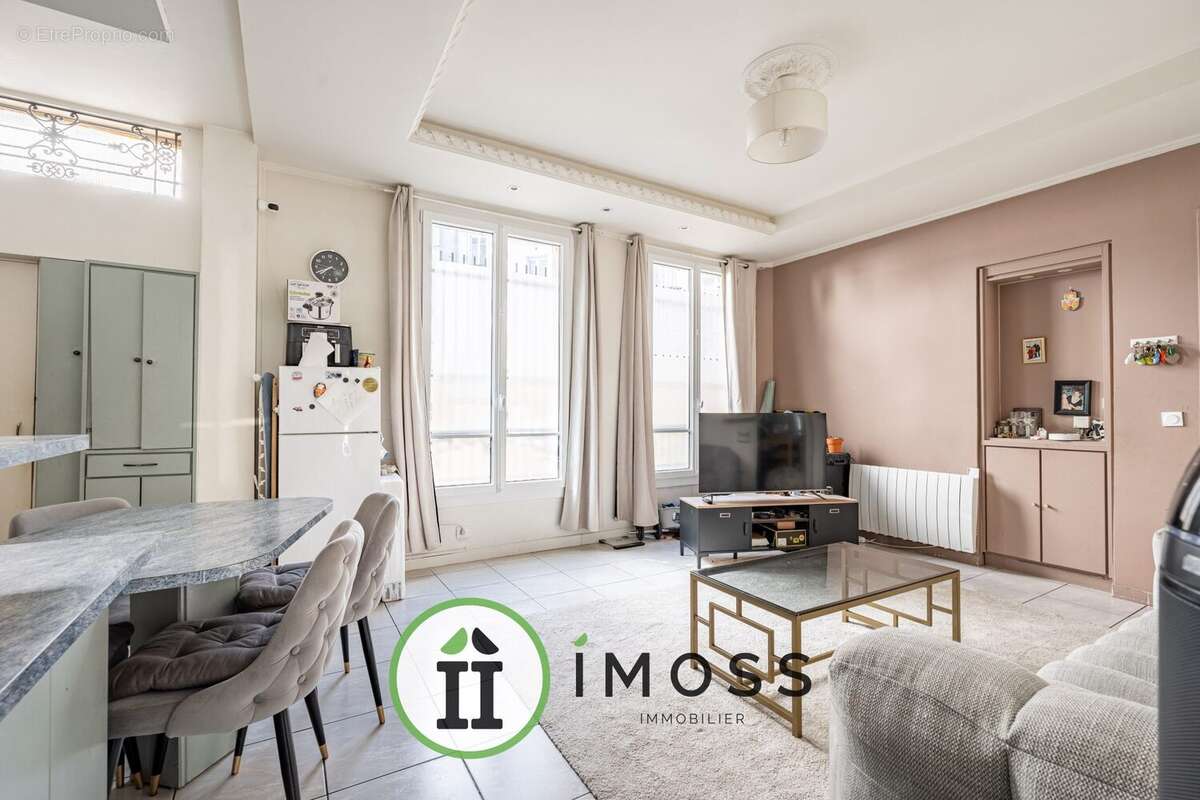 Appartement à PARIS-18E
