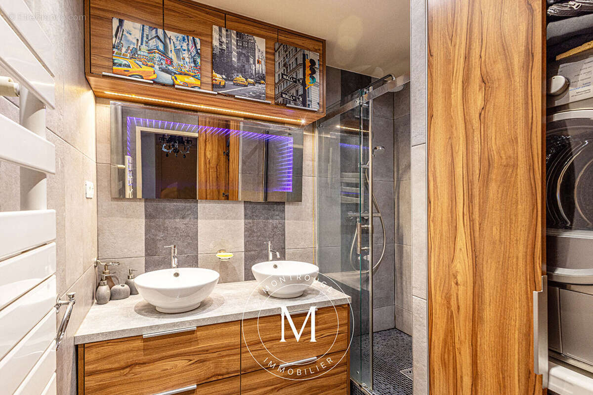 Appartement à LA GARENNE-COLOMBES