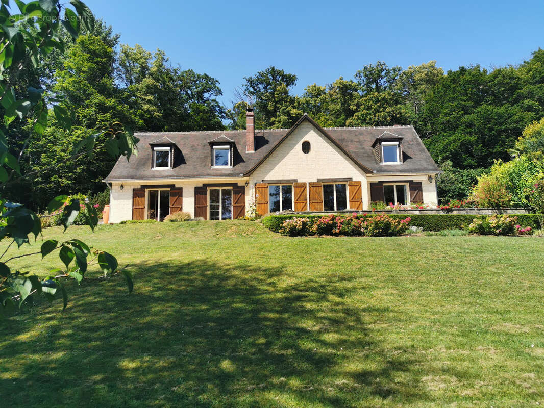 Maison à AUMONT-EN-HALATTE