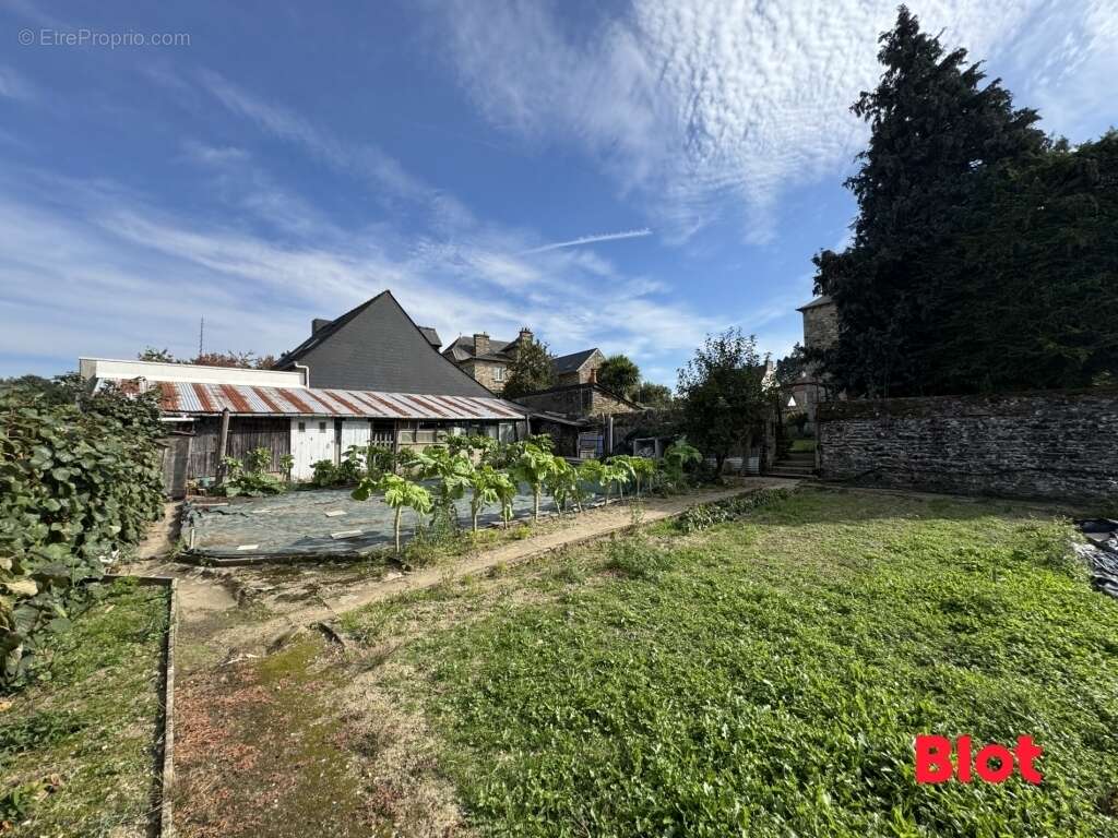 Maison à CHATEAUBOURG