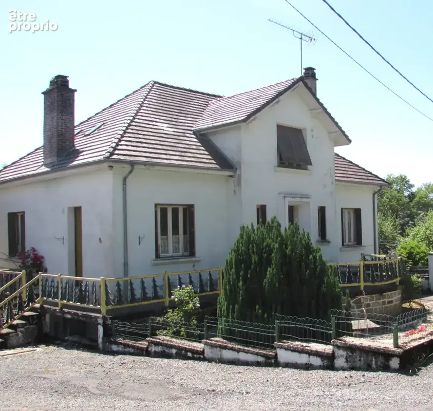 Photo Maison à Lavoine au prix de 136 000€