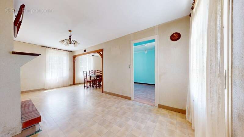 Maison à LES TOUCHES
