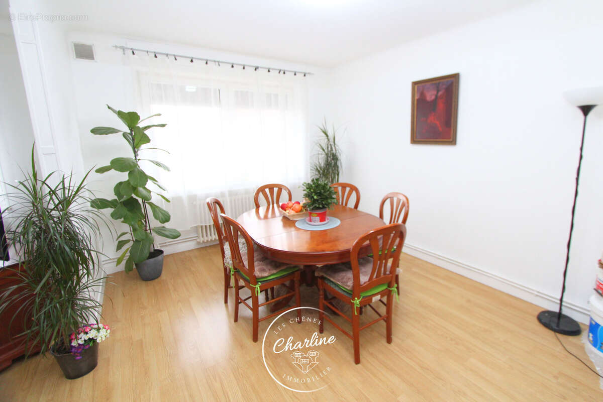 Appartement à SAINTE-MARIE-AUX-CHENES