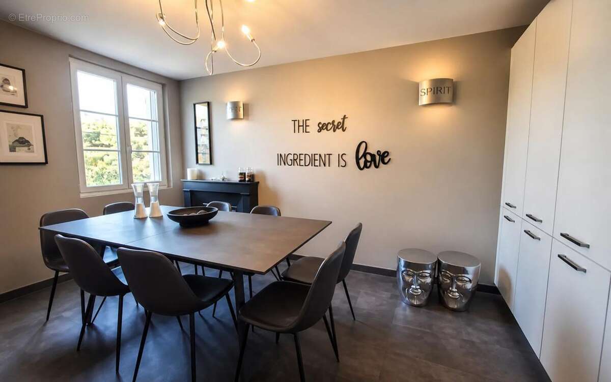 Maison de 10 pièces de 196 m² à Saint-Paul-le-Jeune - photo 12
