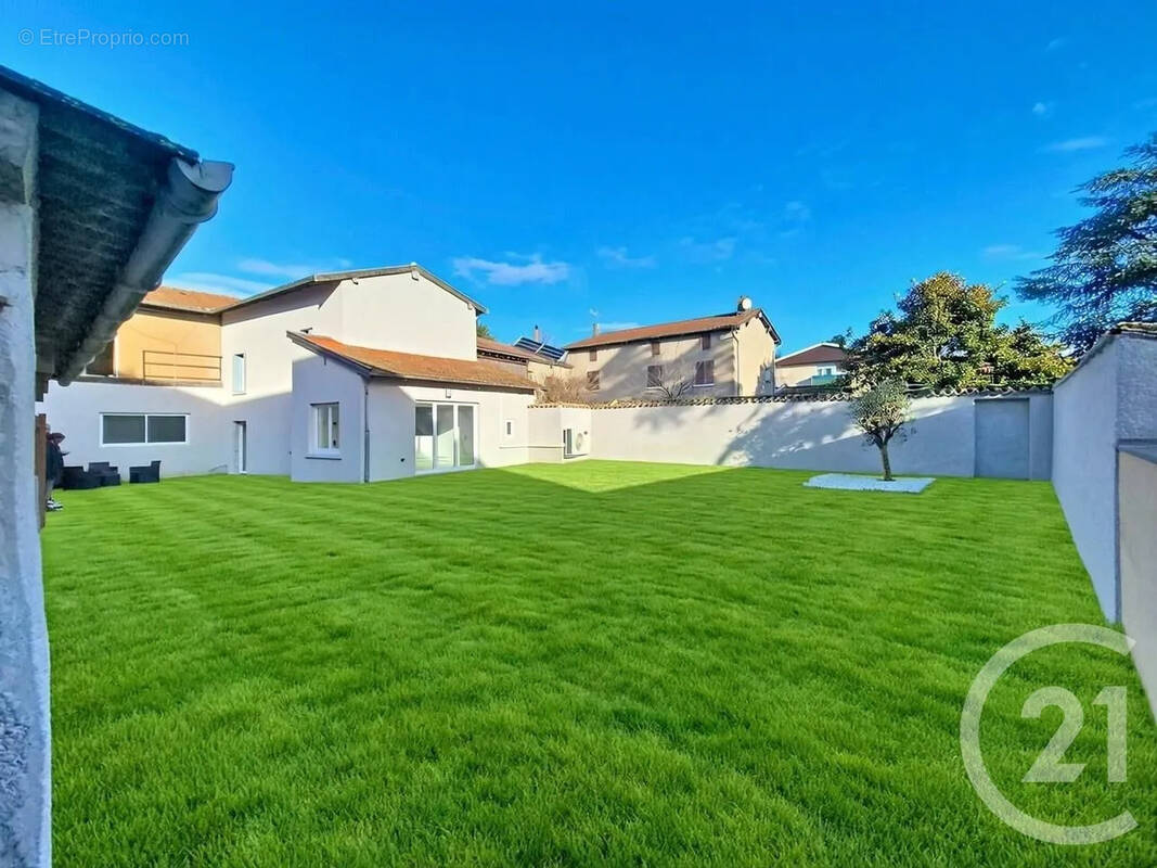 Maison à RILLIEUX-LA-PAPE