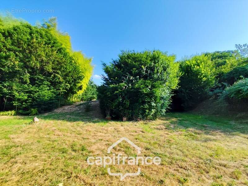 Maison à vendre 4 pièces LA CHAPELLE GAUGAIN (72)  -  Terrain 2925 m²  - - photo 15