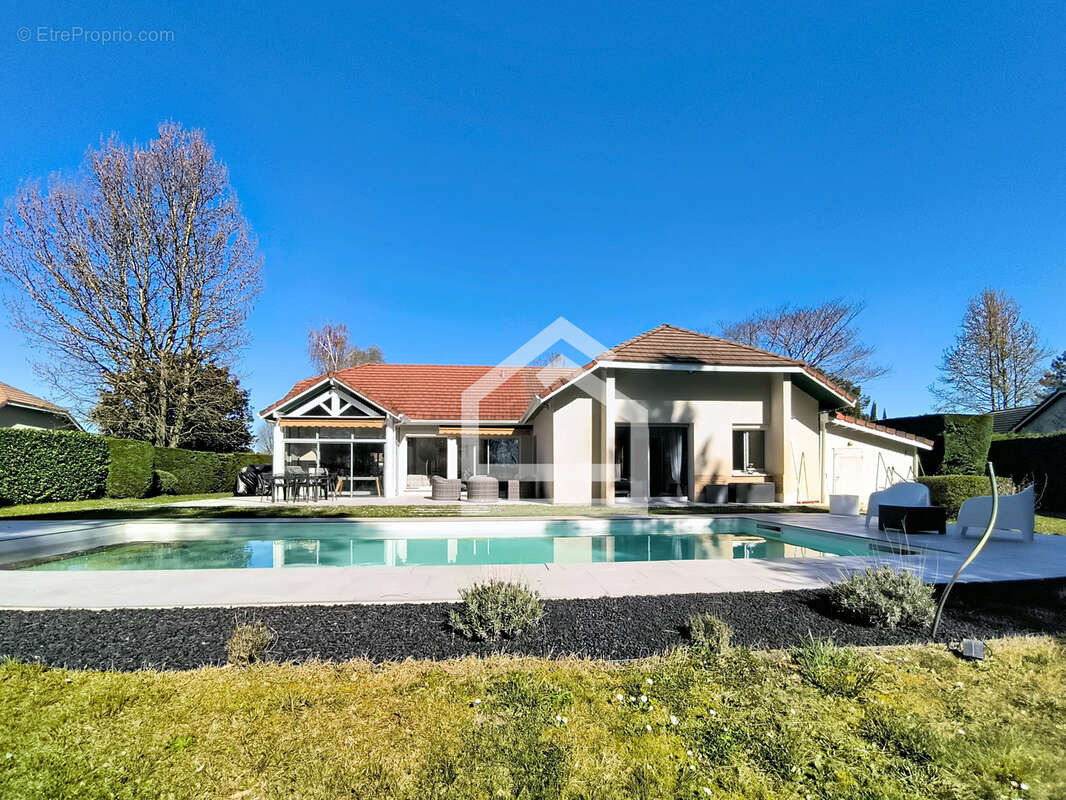 Maison à PESSAC