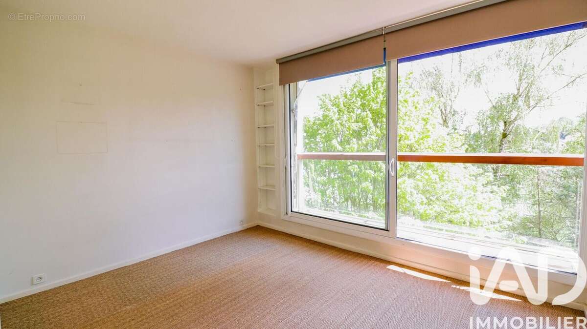 Photo 5 - Appartement à VILLE-D'AVRAY