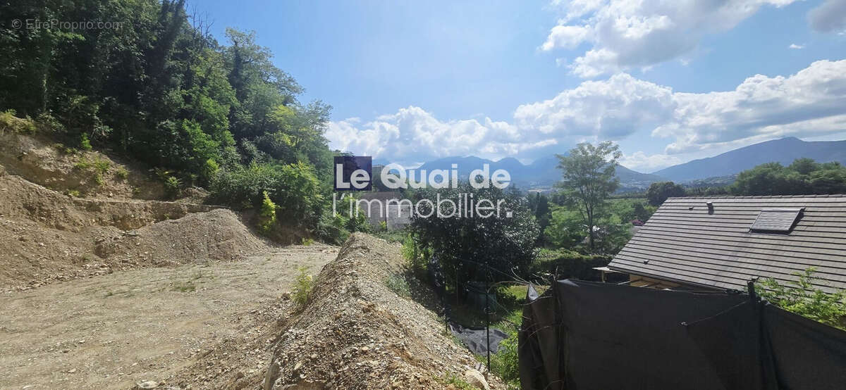 Terrain à CHAMBERY