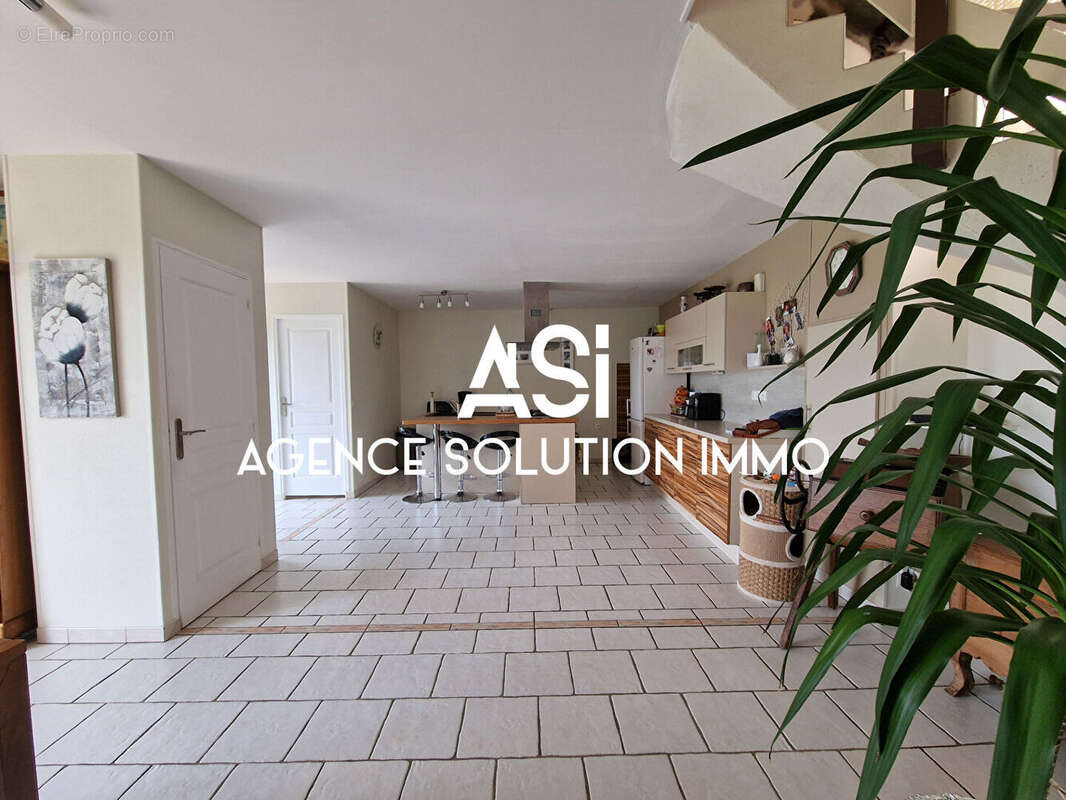 Maison à MARTIGNE-SUR-MAYENNE