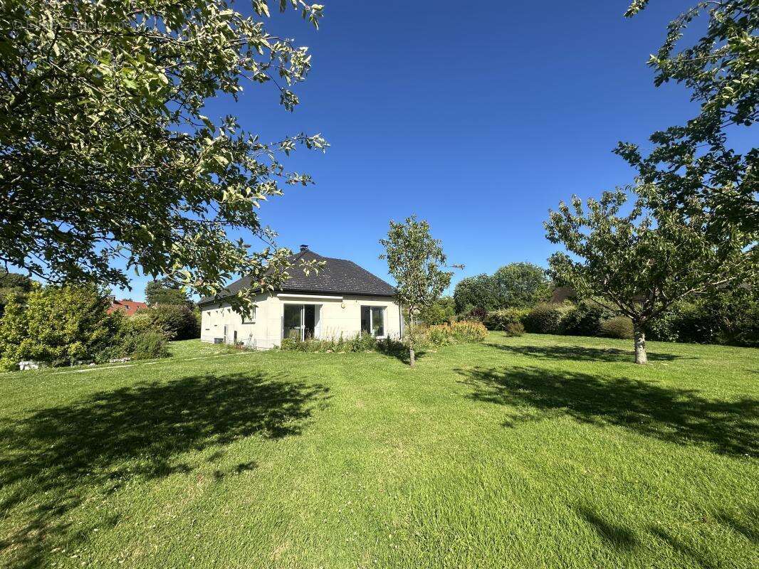 Maison à MANNEVILLE-ES-PLAINS
