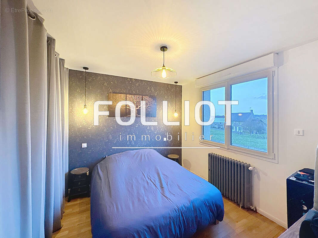 Maison à SAINT-PAIR-SUR-MER