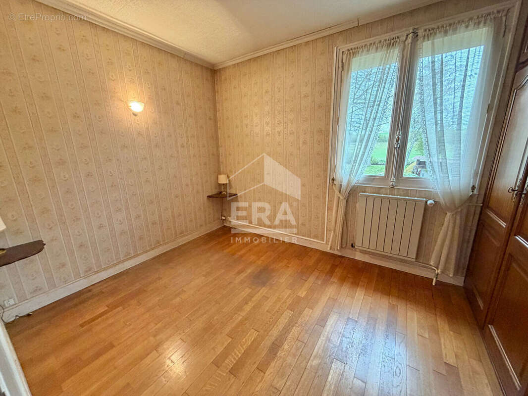 Maison à SAINT-SAUVEUR-SUR-ECOLE