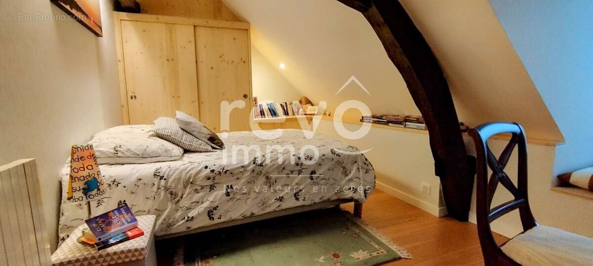 Maison à SAINT-BARTHELEMY-D'ANJOU