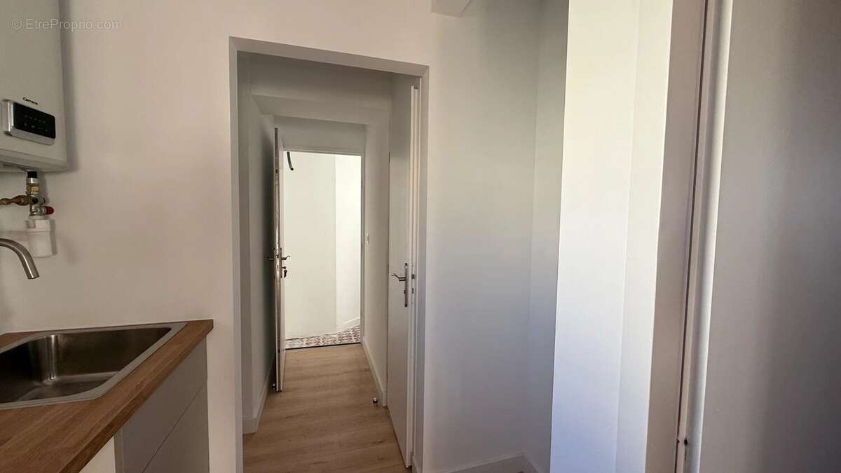 Appartement à MARSEILLE-1E