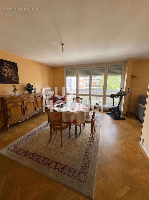 Appartement  4 pièce(s) - photo 2
