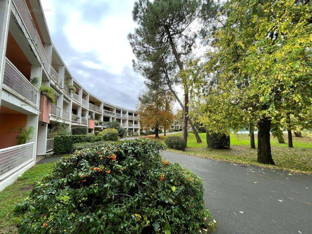 Appartement à LE BOUSCAT