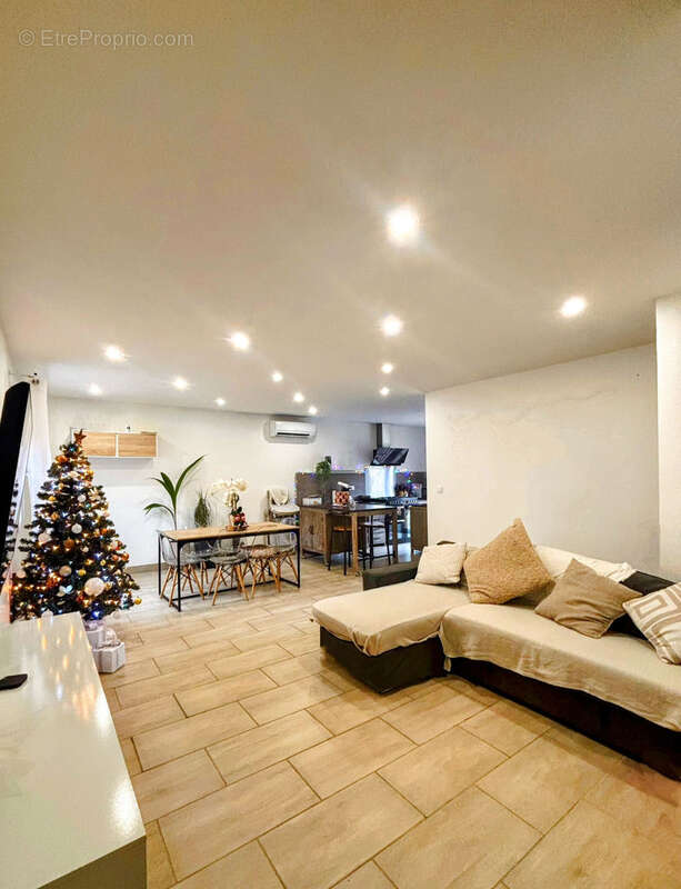 Maison à LAMALOU-LES-BAINS