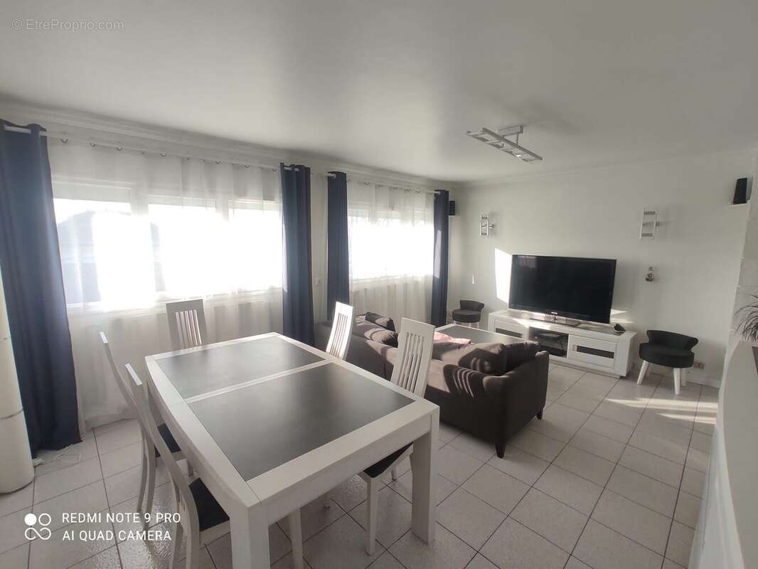 Maison à VIGNEUX-SUR-SEINE