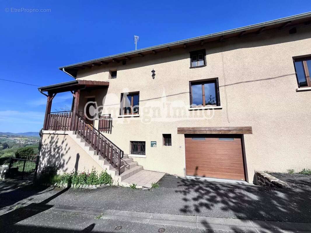 Maison à SAINT-FORGEUX