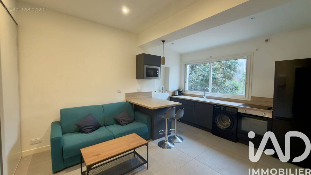 Photo 1 - Appartement à MARSEILLE-6E