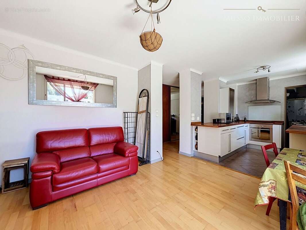 Appartement 54 m² à Marseille-7e  - photo 4