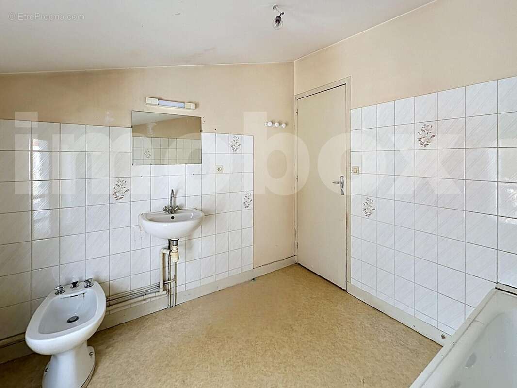 Maison 84 m² à Botz-En-Mauges  - photo 8