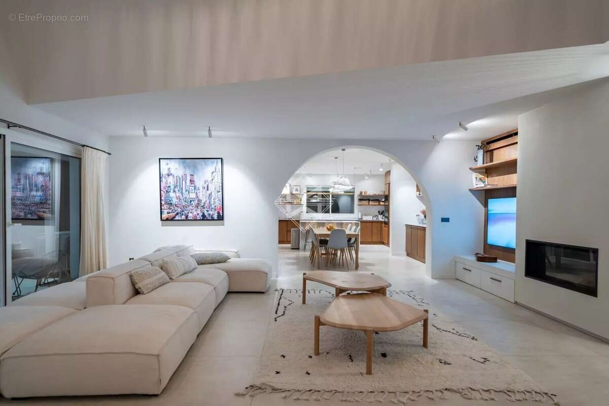 Superbe propriété au calme absolu - domaine recherché - photo 8