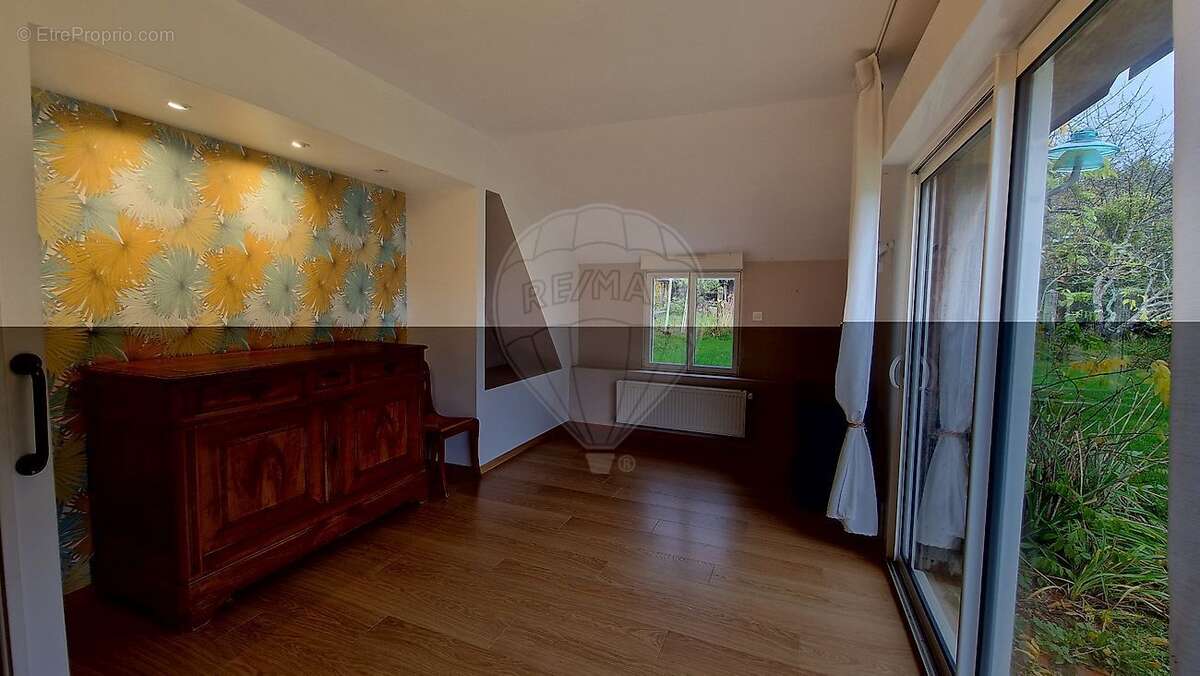 Maison à LA NEUVILLE-CHANT-D&#039;OISEL