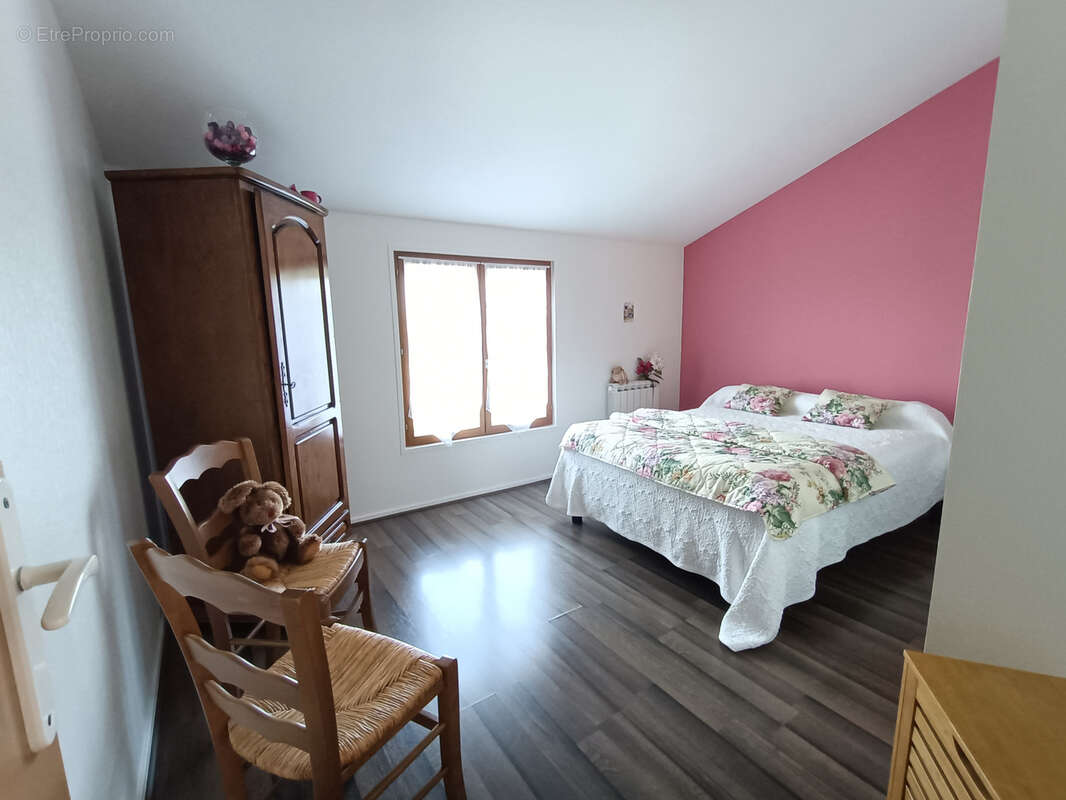 Maison à VARENNES-SUR-ALLIER