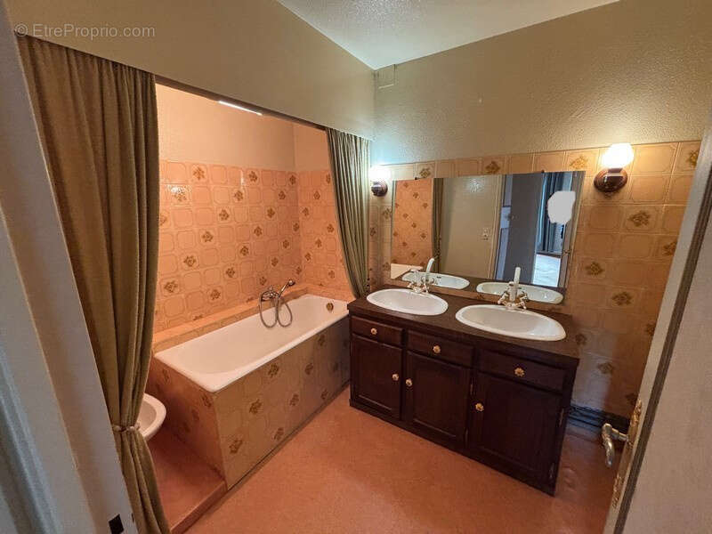 Appartement à CANTELEU