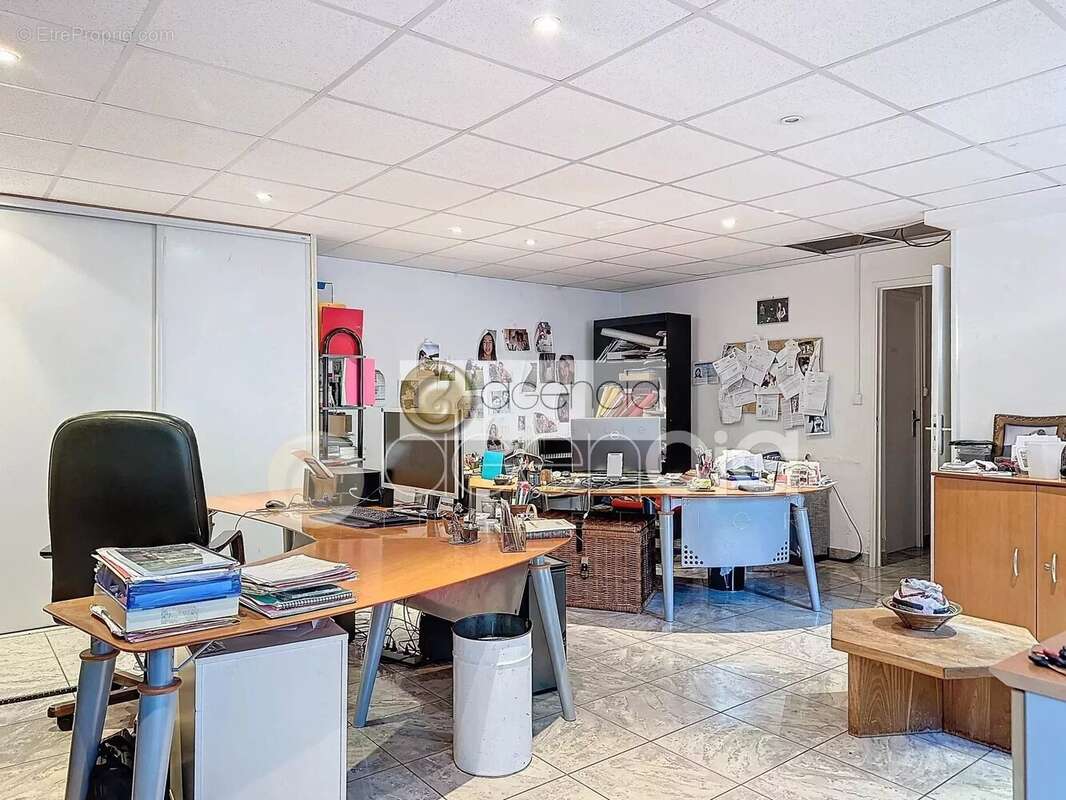 Cannes – Montrose  Spacieuse Villa de 303 m² avec Piscine et Appartement Indépendant - photo 19