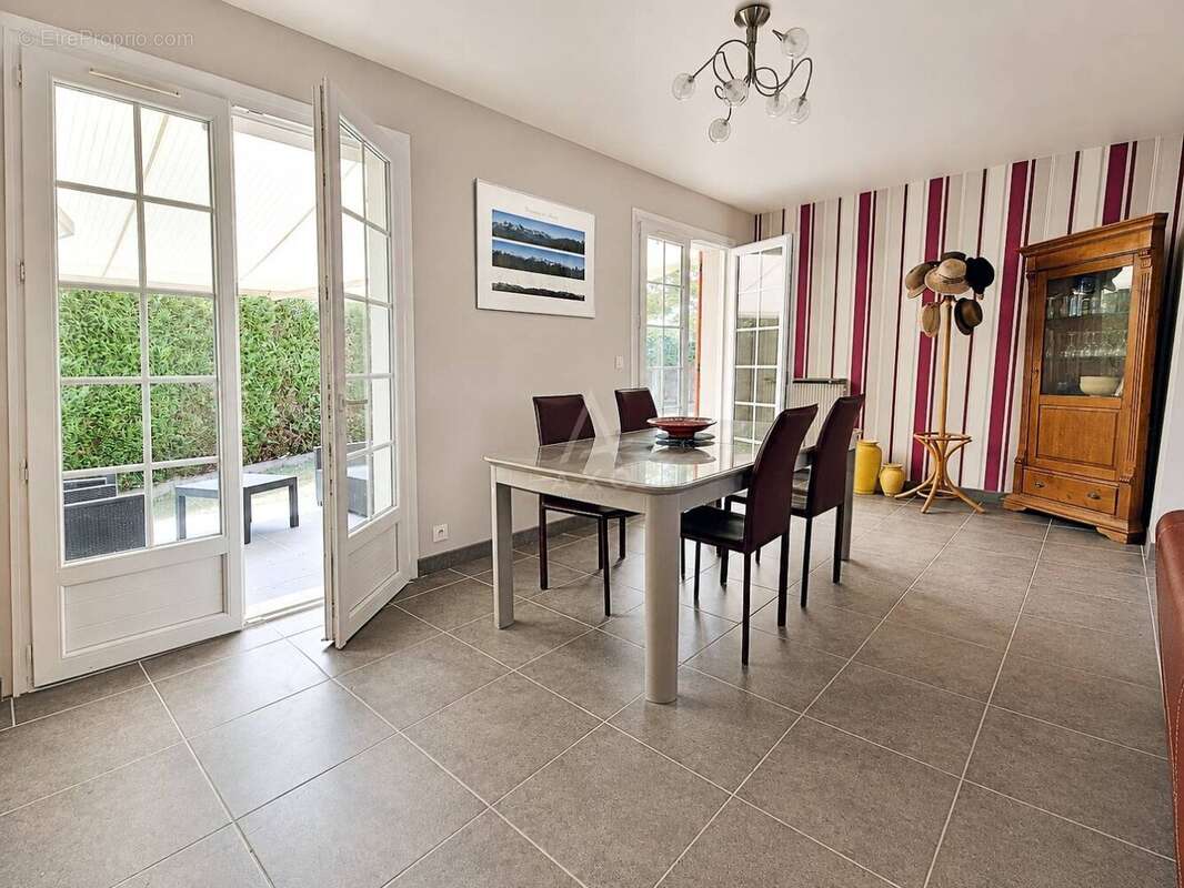 Maison T4 de plain-pied avec jardin, garage et stationnements à Pau - photo 2