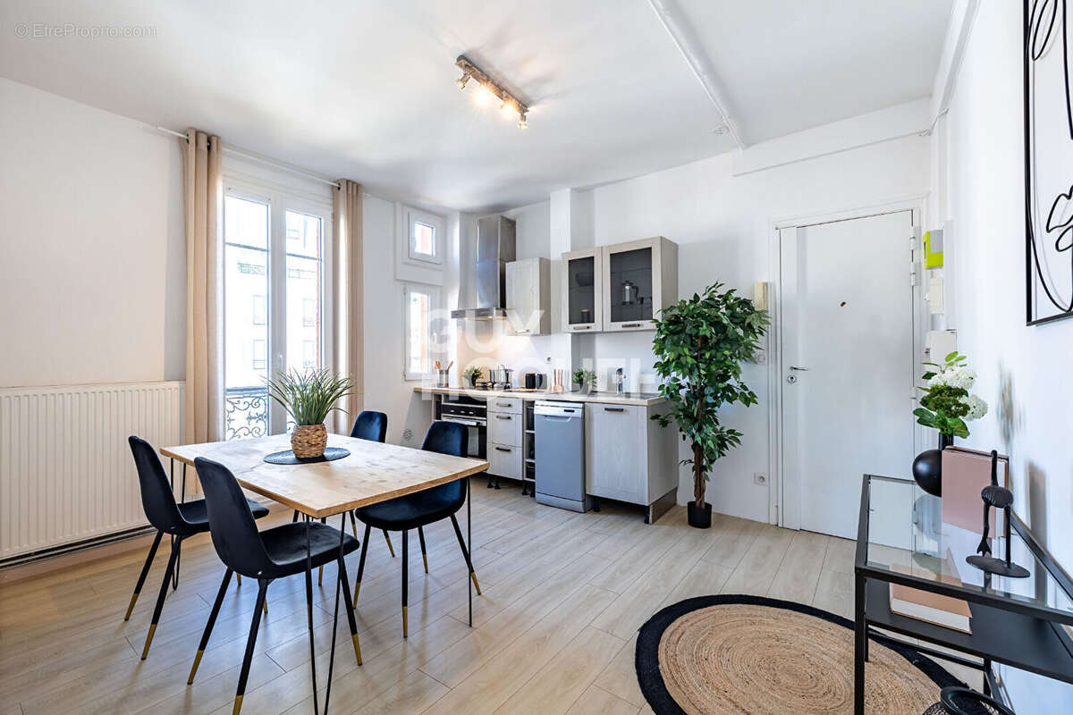 Appartement à PUTEAUX