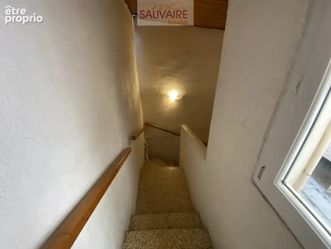 Idéal primo-accédant - Maison de village, R+2 au cœur de Saint-Laurent - photo 7