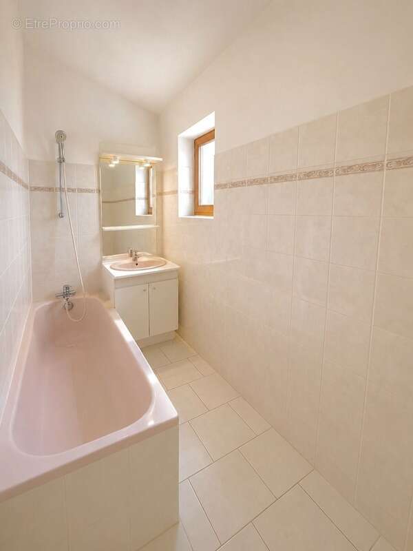 Appartement à MANTES-LA-JOLIE
