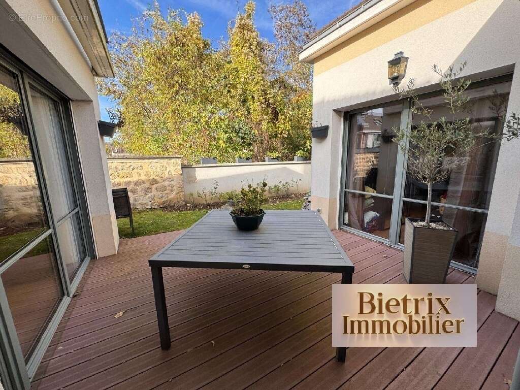 Maison à L'ISLE-ADAM