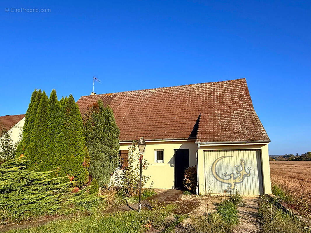 Maison à CREPY-EN-VALOIS