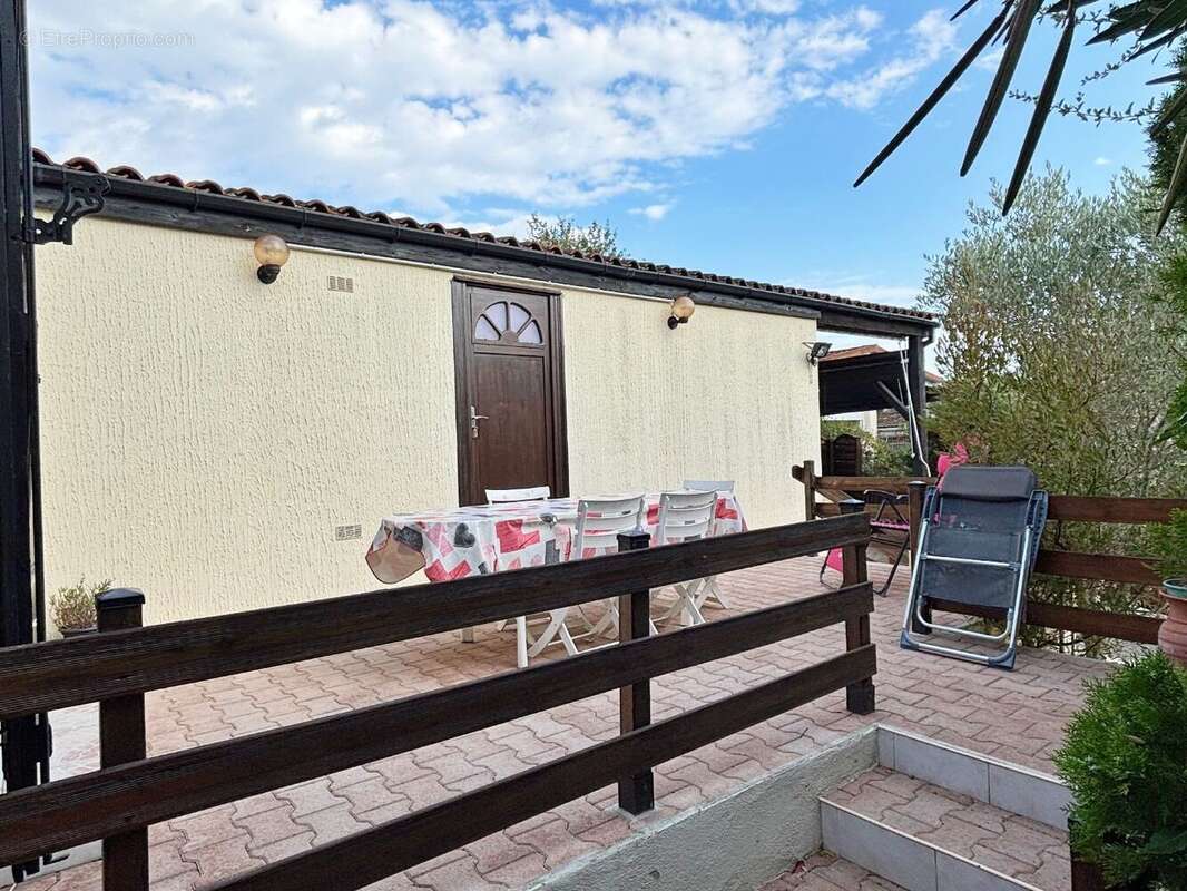 Maison à ROQUEBRUNE-SUR-ARGENS