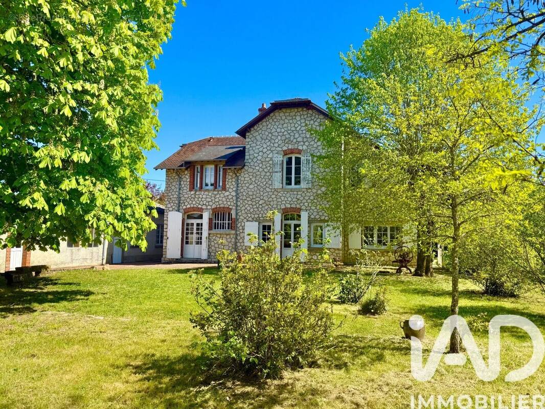 Photo 1 - Maison à COSNE-COURS-SUR-LOIRE