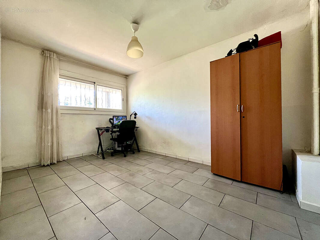 Appartement à MARSEILLE-9E