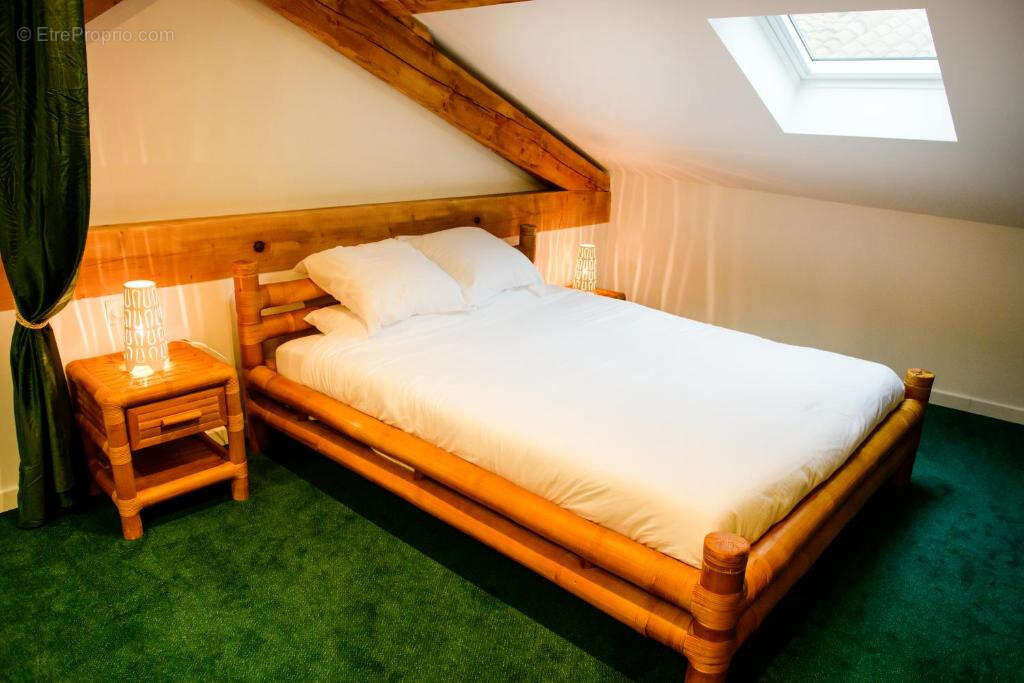 Maison de village à SURY LE COMTAL - photo 5