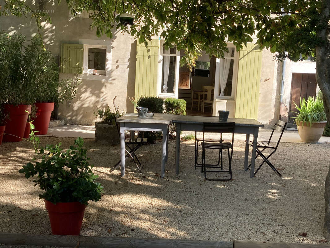 Maison à VAISON-LA-ROMAINE