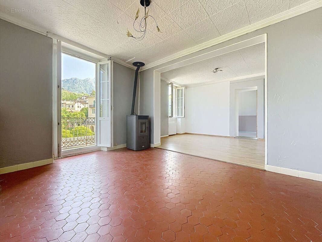 Appartement à VILLARS-SUR-VAR